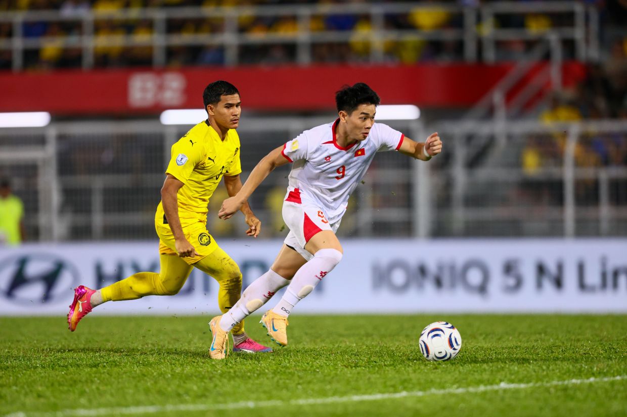Vietnam striker Nguyễn Đình Bắc. -- Photo: SPORTFIVE