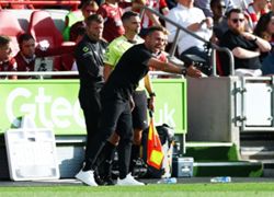 Soccer-Spurs need winning mentality after Brentford thrashing, says De Zerbi
