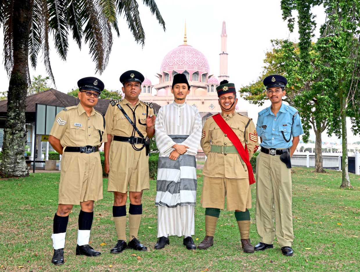 PRUS is dedicated to conducting historical re-enactments through exhibiting historical uniforms and telling the stories behind them. Photo: The Star/Chan Tak Kong