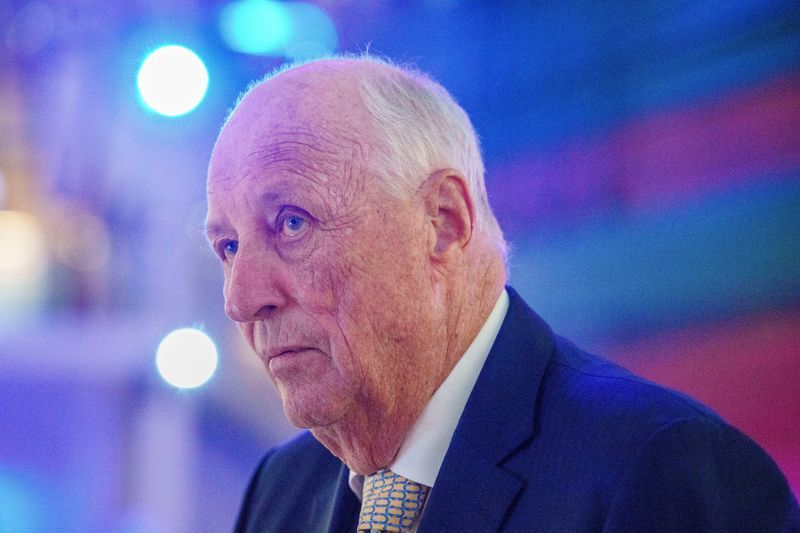 Norway's King Harald, 89, in 'very serious' condition, hundreds gather at palace