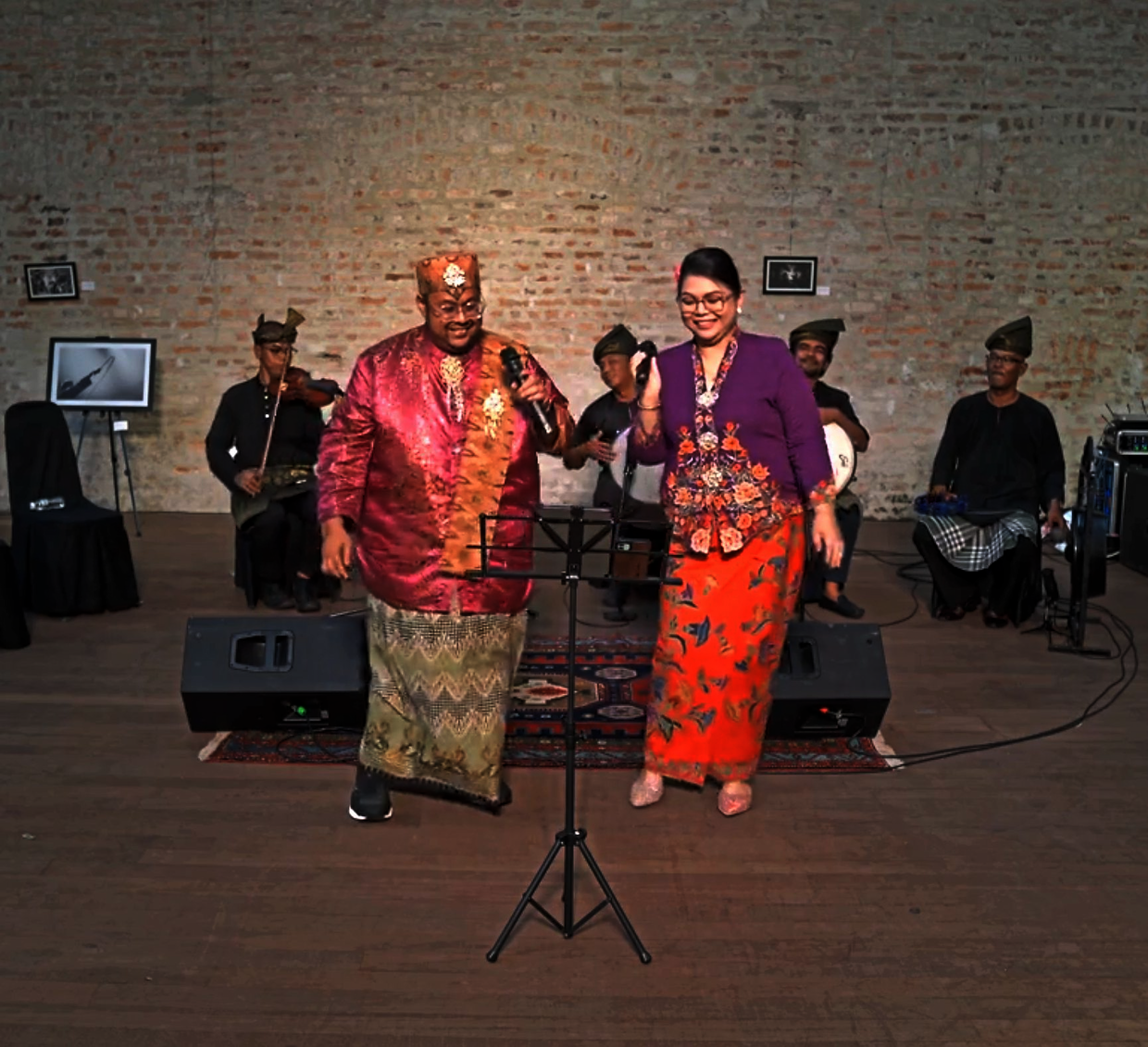 Melaka's Legasi Nyonya Tan, founded by siblings Asraf (left) and Ayu, set for a dondang sayang showcase at Event Lawn, TRX City Park in Kuala Lumpur on Aug 29. Photo: Pusaka