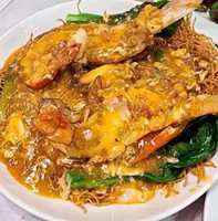 Petaling Jaya's iconic Green View launches two new sang har mee recipes