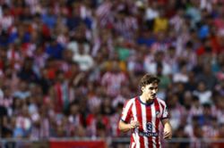 Soccer-Barcelona still interested in Atletico's Alvarez, says Laporta