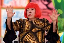 Yayoi Kusama, who splashed polka dots across art world, dies at 97