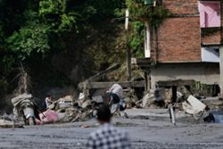 Nepal floods: ‘I don’t know what to tell our seven-year-old daughter’, husband of S’pore woman missing in catastrophe