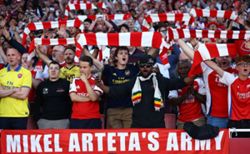 Soccer-Arsenal's rivals seek to lay down markers after tough starts