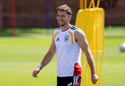 Soccer-Villa sign Germany midfielder Goretzka on free transfer