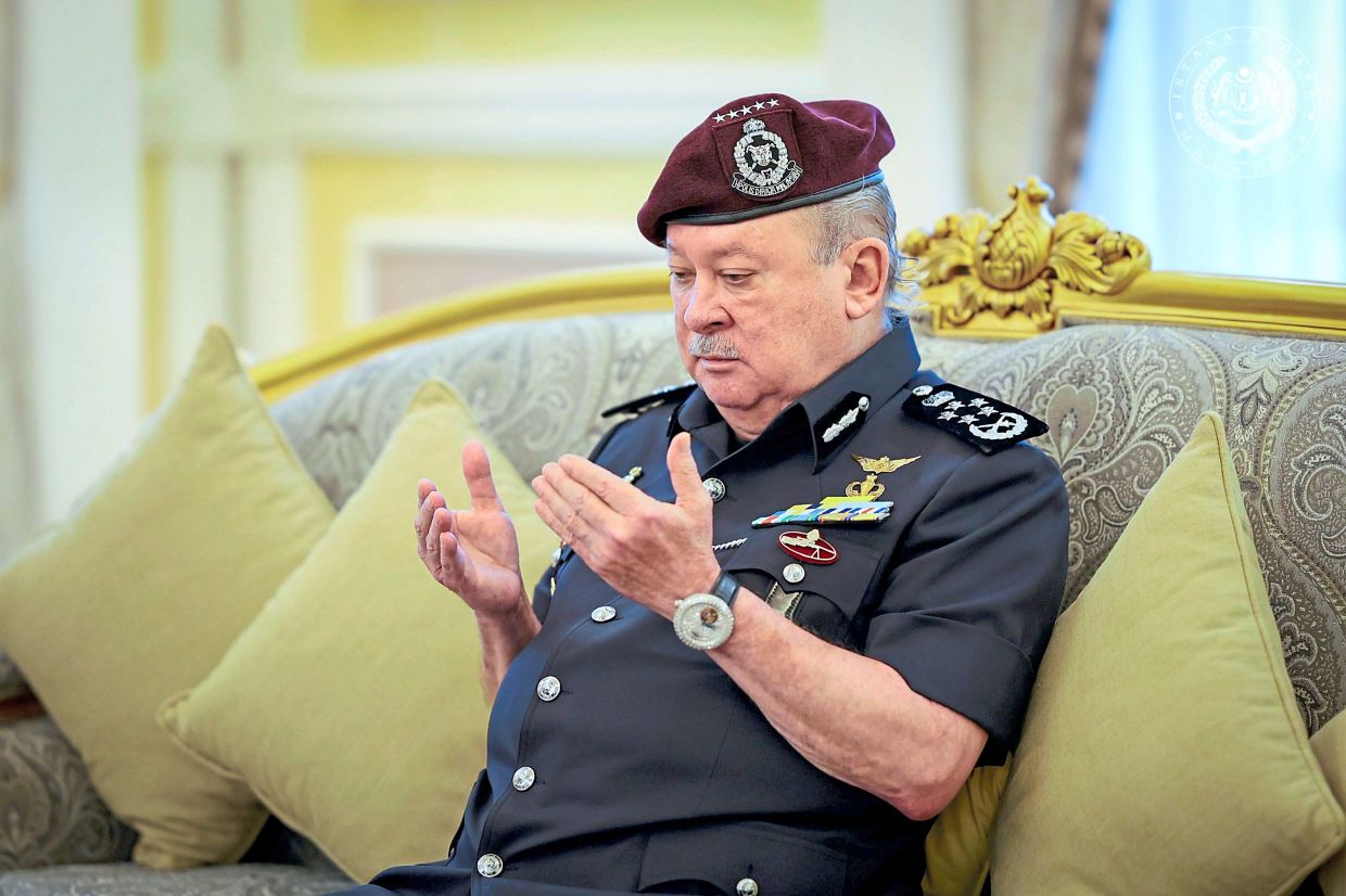 Nepal floods: King urges rapid rescue for Malaysians