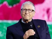Bill Gates warns of AI’s impact, urges the US and China to cooperate