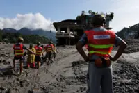 Nepal floods: Nepali govt declines foreign rescue teams, wants cash aid instead