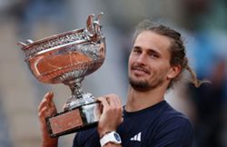 Tennis-Djokovic eyes elusive 25th major at U.S. Open with Zverev as main hurdle