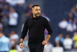 Soccer-Big-spending Tottenham hand De Zerbi the tools to dream