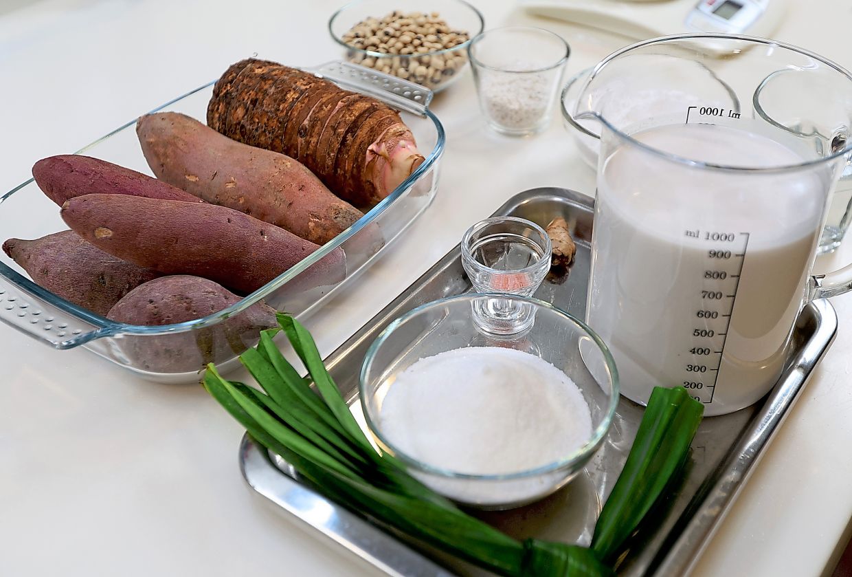The ingredients for bubur cha cha include the cha-cha which are dried tapioca pellets. Those sold in the market can be used as a shortcut.