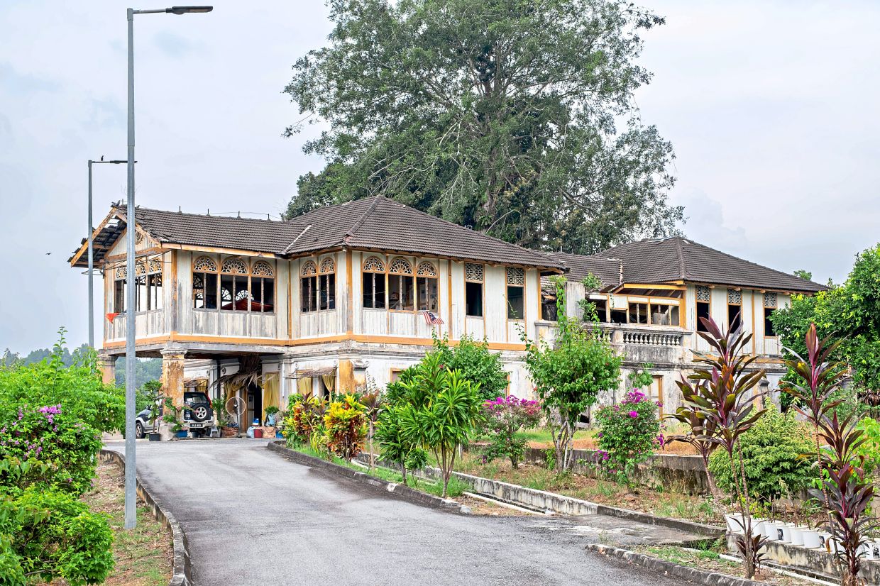 This house served as Tunku’s official residence when he was Kulim District Officer during World War II.