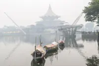 Haze: Serian, Samarahan, Kuching record hazardous API readings