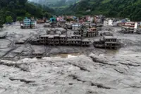 Nepal-Tibet death toll 750 from Himalayan flood, 3,000 missing