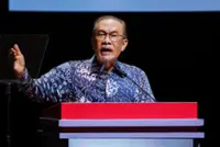 RM200mil Geran Sejahtera Madani to assist hawkers, small traders, mums running businesses from home, says PM Anwar
