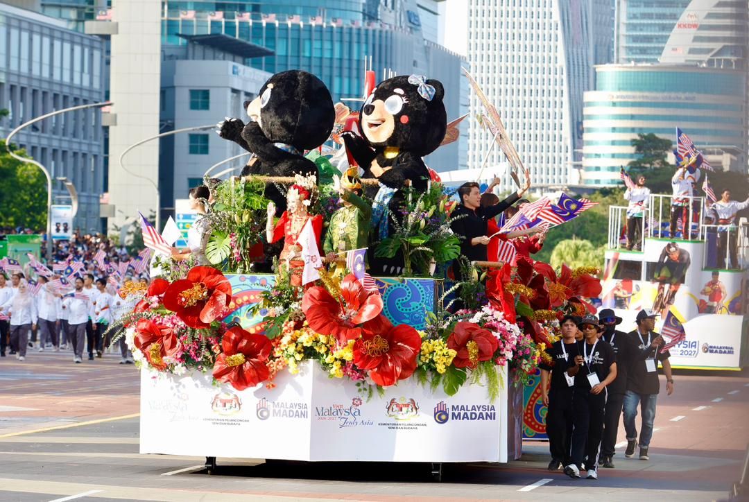 National Day: Colourful floats highlight Malaysia’s top tourism destinations in Putrajaya