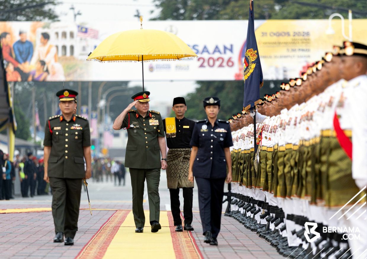 Malaysia's National Day parade in Putrajaya draws gasps as military ordnance, tanks, jets, and flares put the country's arsenal on full display