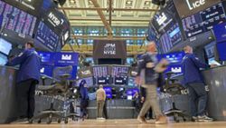US stock index futures dip as Middle East strikes worsen inflation fears