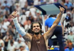 Tennis-Alcaraz makes confident return with US Open first round win