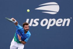 Tennis-Wawrinka's emotional US Open finale ends in defeat to Berrettini