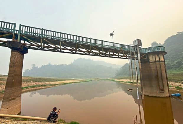Sarawak in haze, water crisis