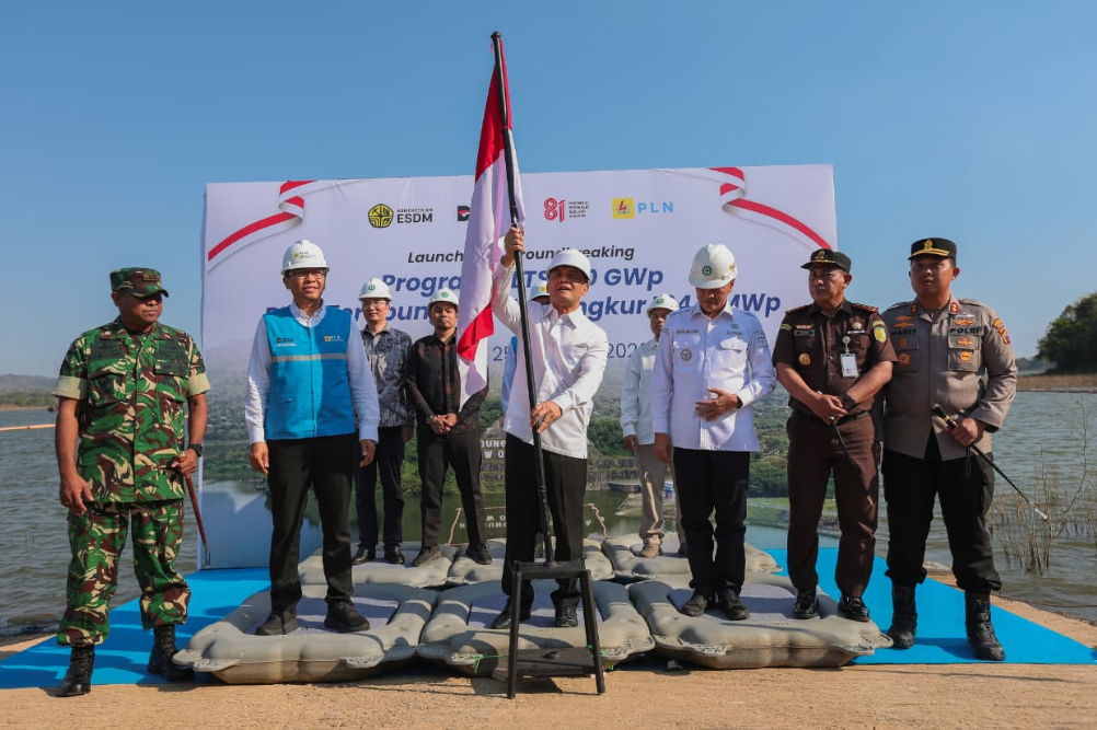 Work starts on floating solar farm in Central Java