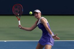 Tennis-Rybakina quiets injury concerns with first-round win over Frodin