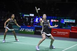 Pearly-Thinaah handed golden chance to make deep China Masters run