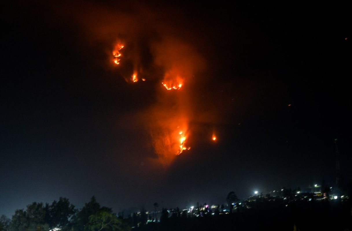 Photo: thestar.com.my Indonesia Mount Semeru Fires Spread Amid East Java Drought