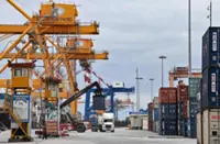 Vietnam's state budget revenue rises 16% in first eight months