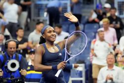 Tennis-Top contenders Gauff, Zeverev face stern tests against familiar foes in US Open