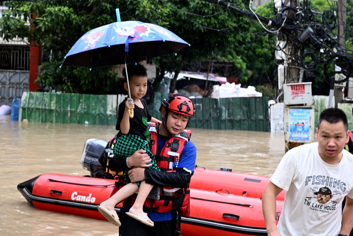 中国东部暴雨过后多人失踪