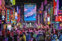 ‘USS Lincoln’ crew hits the streets of Pattaya