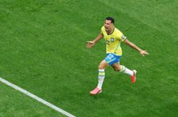 Soccer-Brazilian Martinelli joins Saudi Al-Hilal from Arsenal