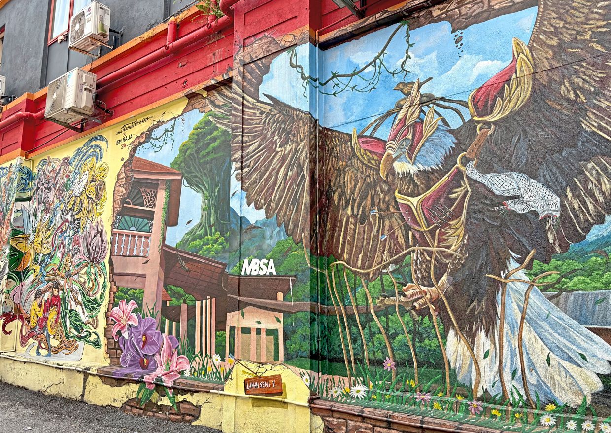 A mural at Laman Seni 7, Shah Alam.