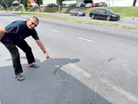 Residents call on Kajang council to fix potholes
