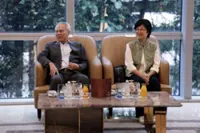 Macau Chief Executive departs for home after four-day working visit