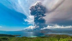 Bali Airport cancels over 10 flights due to Anak Krakatau eruption, say reports