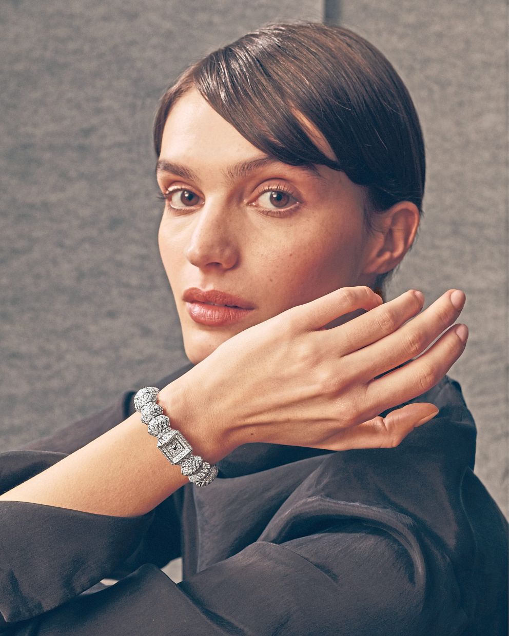 The Cartier Myst looks like a shimmering bracelet, being more than just a watch.