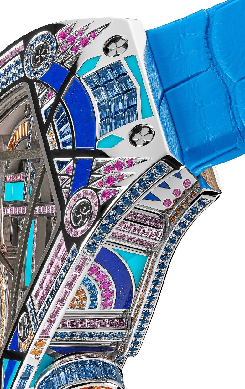 The RM HJ-02 Blue Ballet is accentuated by a marine blue strap.