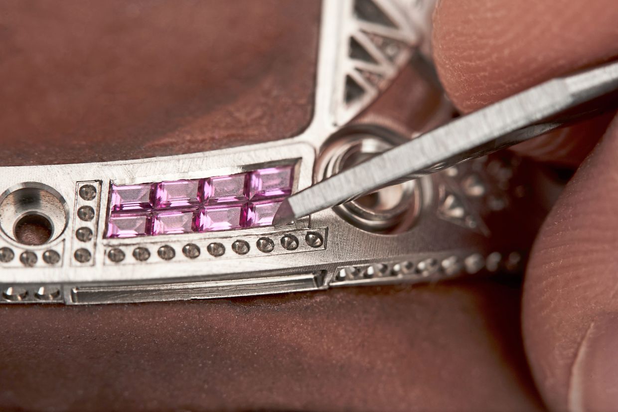The RM HJ-02’s brilliance is matched by the mechanical wizardry within.