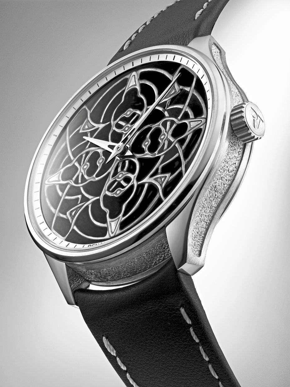 The finer details of Renaud Tixier Monday Organica Black.