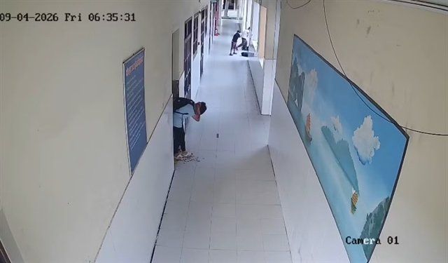胡志明市一所学校发生学生袭击五名同学的事件,该学生表现出情绪不稳定迹象。