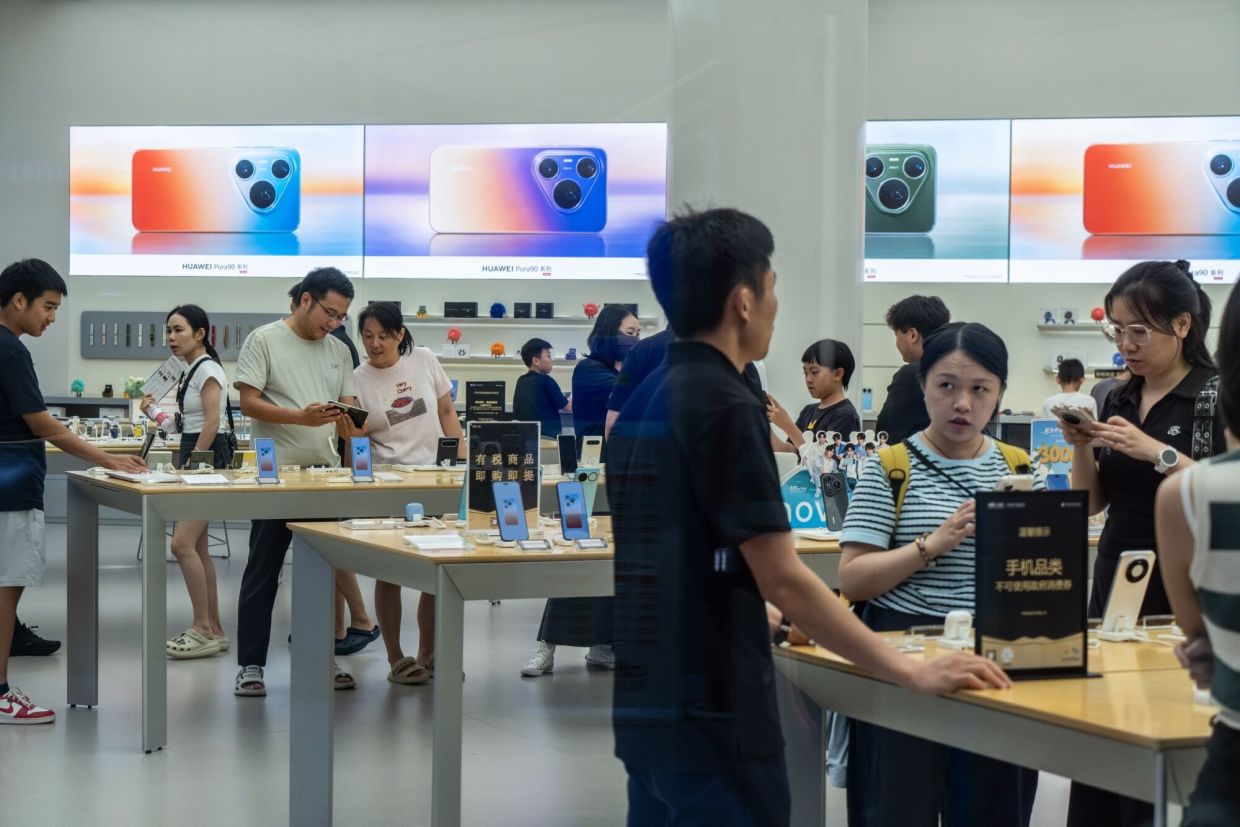 华为和小米将在可折叠iPhone发布前夕推出新款旗舰手机。