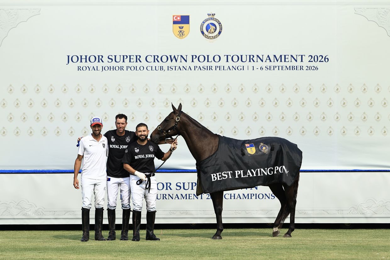 Alongside his individual honours, Tunku Ismail’s horse, Poliya Cara Pálida, was also awarded as the Best Playing Pony.