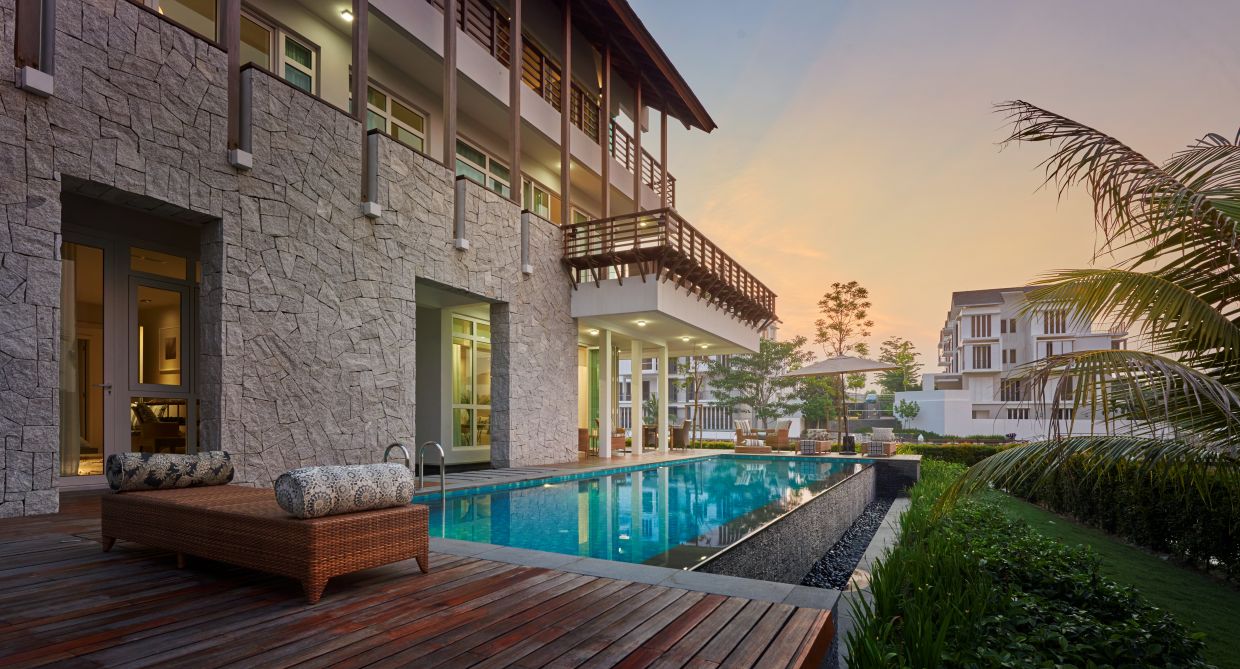 Select waterfront villas feature private swimming pools and outdoor decks, offering private amenities tailored for multigenerational households and relaxed waterfront living.