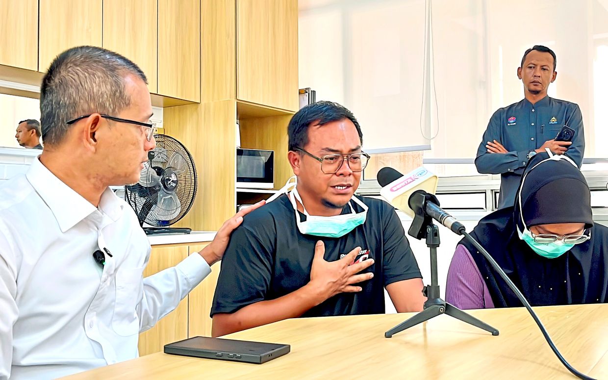 Johor govt to cover bills for girl mauled by strays