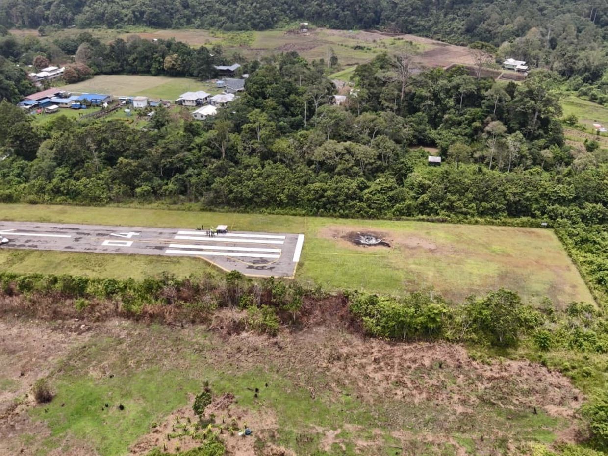 S'wak govt channels RM100,000 aid each to heli crash victims' families